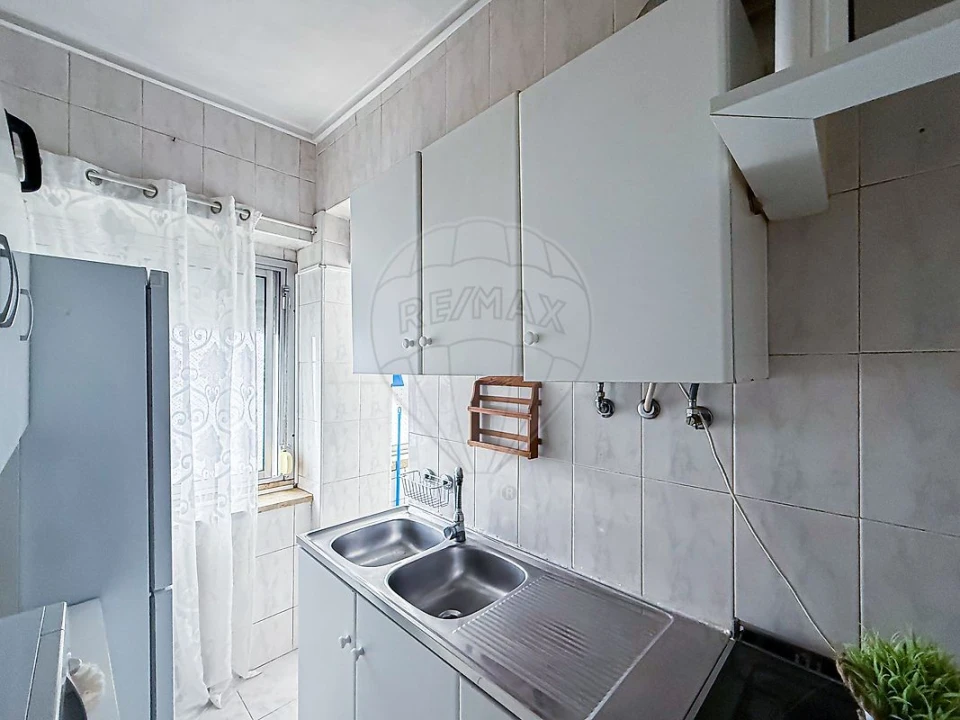 Apartamento T1 para Venda em Mina de Água Foto 9