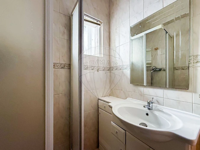 Apartamento T1 para Venda em Mina de Água Foto 13