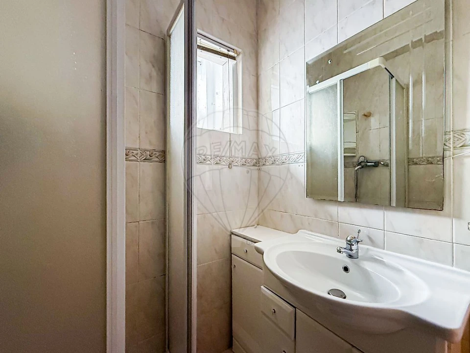 Apartamento T1 para Venda em Mina de Água Foto 13