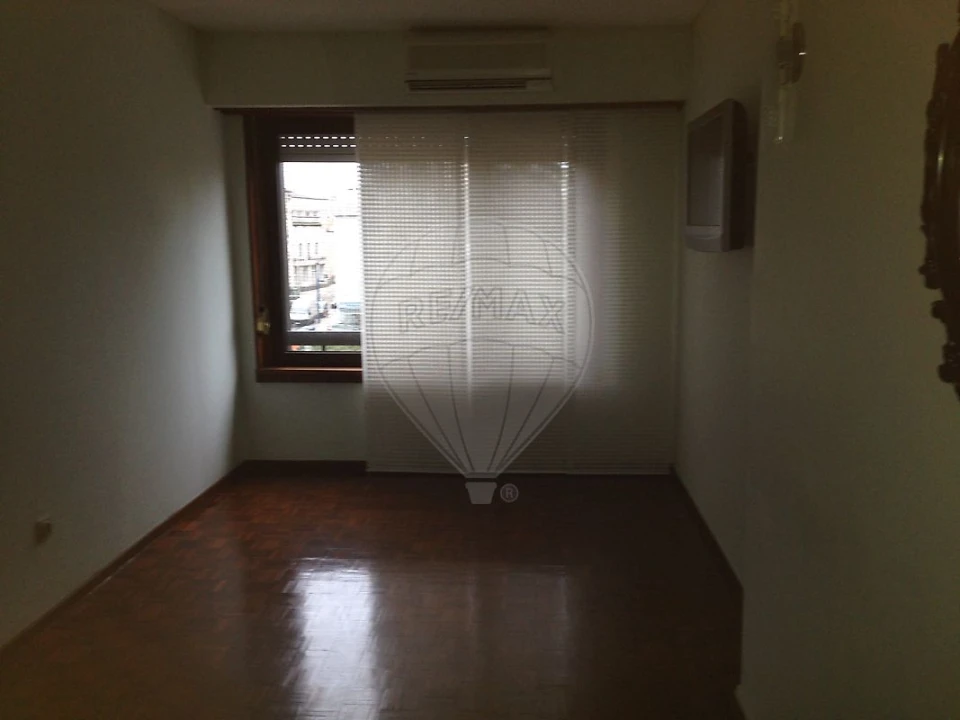 Apartamento T3 para Arrendamento em Ovar, São João, Arada e São Vicente de Pereira Jusã Foto 10