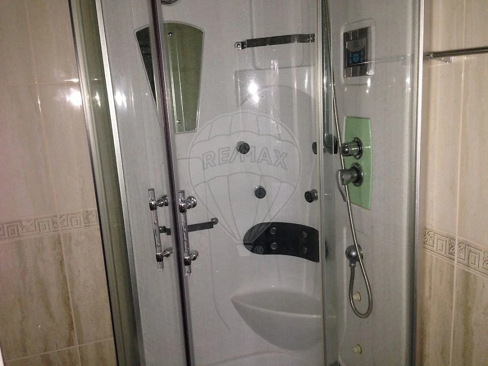 Apartamento T3 para Arrendamento em Ovar, São João, Arada e São Vicente de Pereira Jusã Foto 6