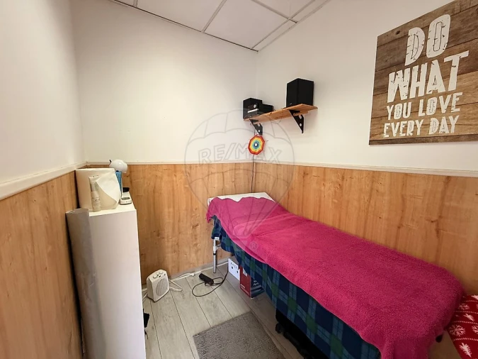 Loja para Arrendamento em Carregado e Cadafais Foto 7