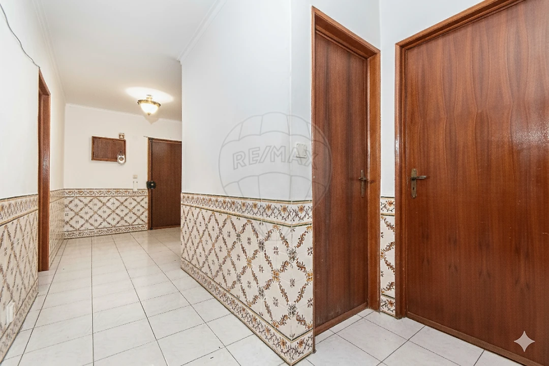 Apartamento T3 para Venda em Carregado e Cadafais Foto 11