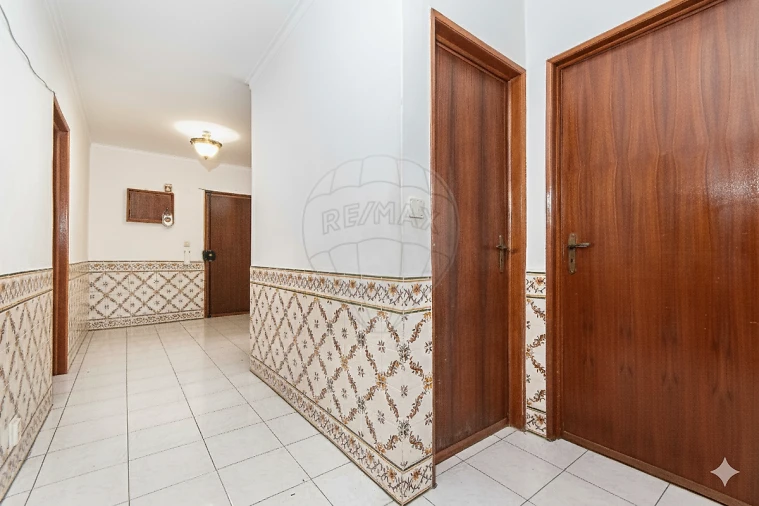 Apartamento T3 para Venda em Carregado e Cadafais Foto 11