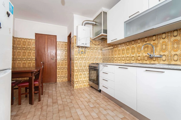 Apartamento T3 para Venda em Carregado e Cadafais Foto 15