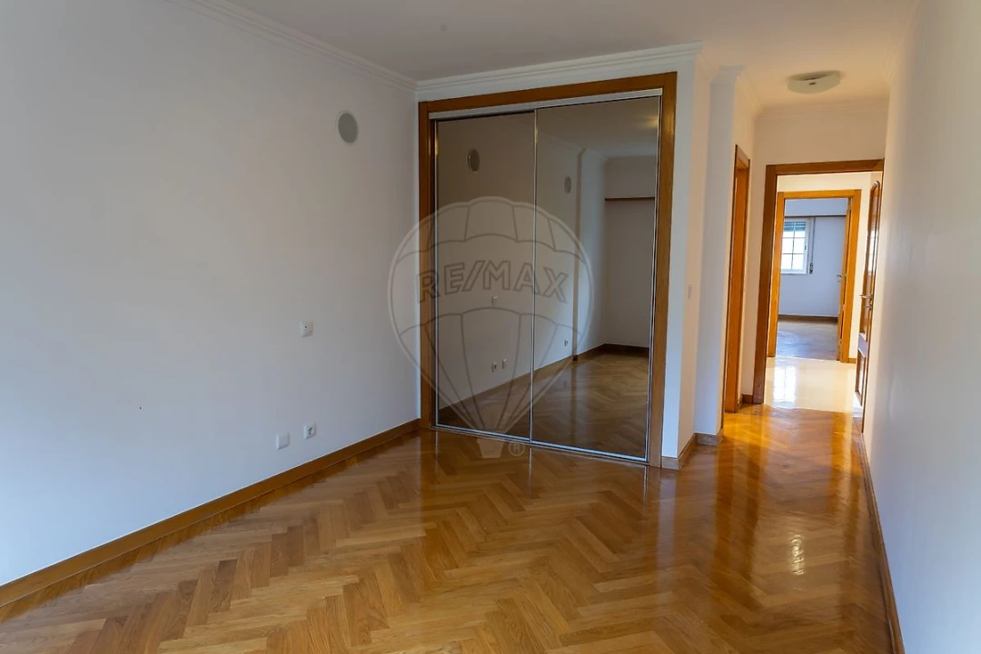 Apartamento T3 para Venda em Mina de Água Foto 18