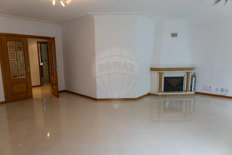 Apartamento T3 para Venda em Mina de Água Foto 14