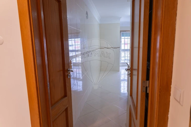 Apartamento T3 para Venda em Mina de Água Foto 10