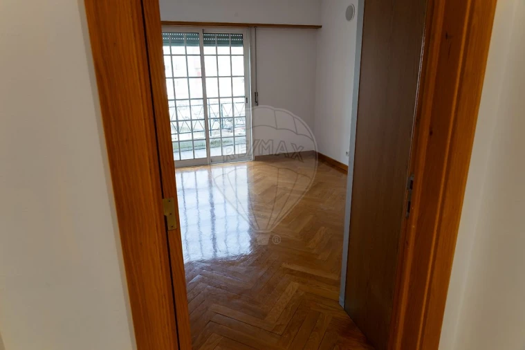Apartamento T3 para Venda em Mina de Água Foto 24