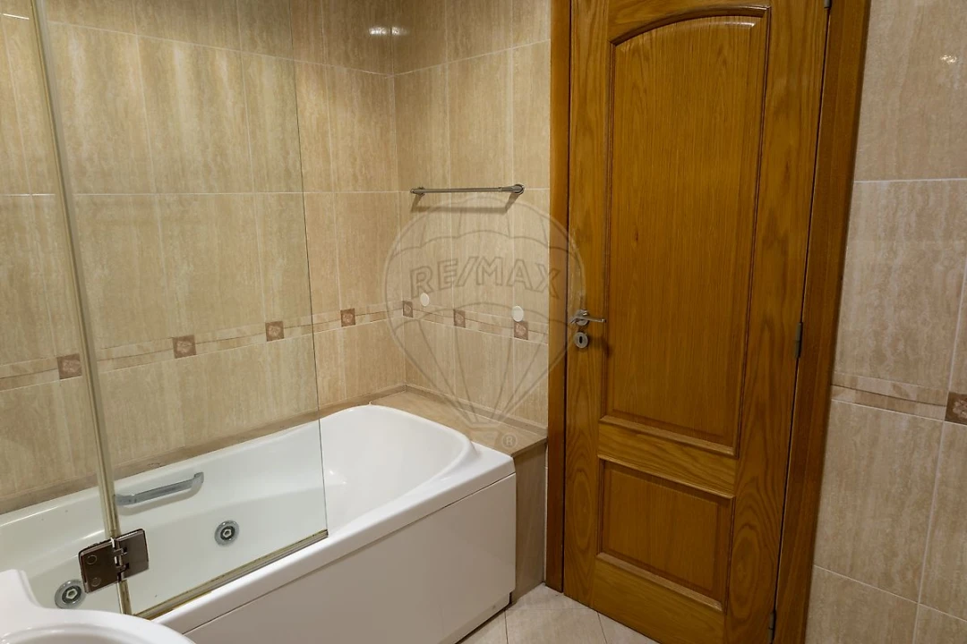 Apartamento T3 para Venda em Mina de Água Foto 27