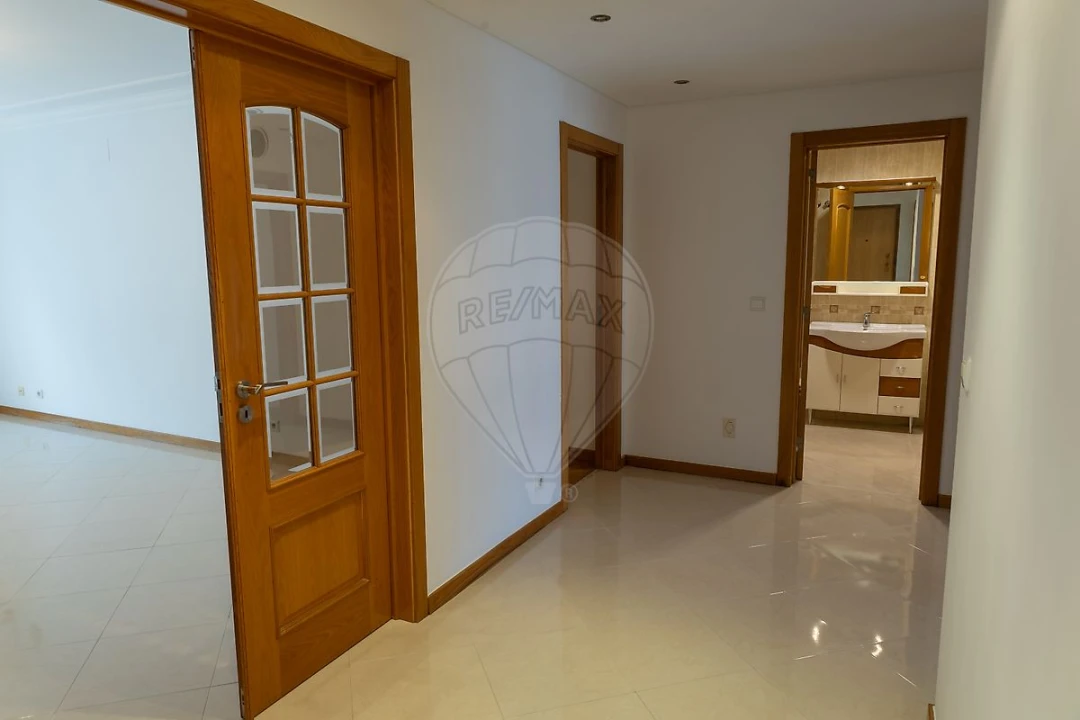 Apartamento T3 para Venda em Mina de Água Foto 5