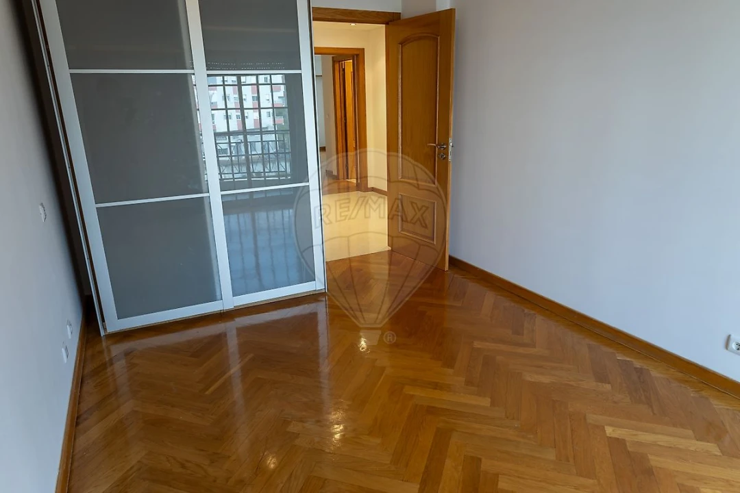 Apartamento T3 para Venda em Mina de Água Foto 25