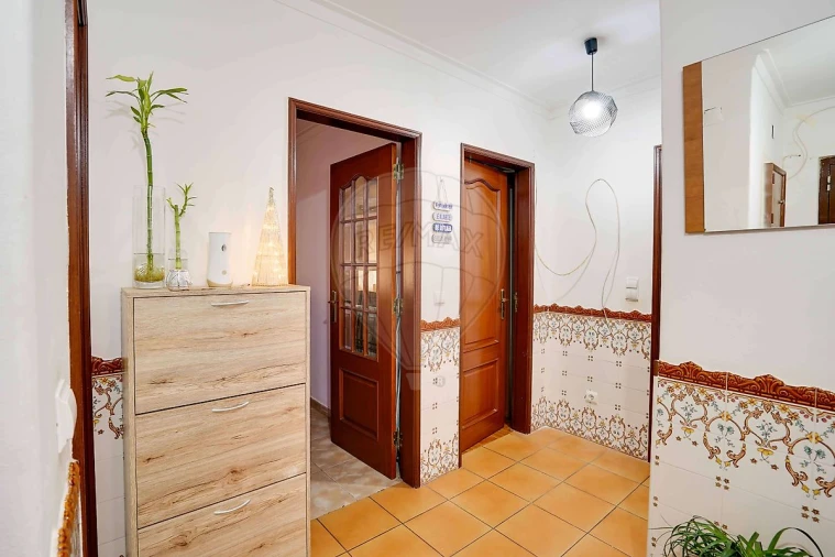 Apartamento T2 para Venda em Carregado e Cadafais Foto 24