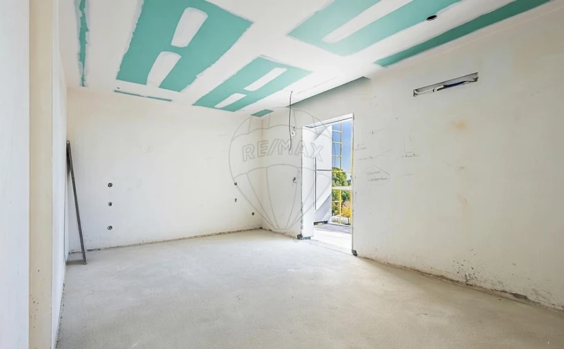 Moradia T4 para Venda em Azambuja Foto 13