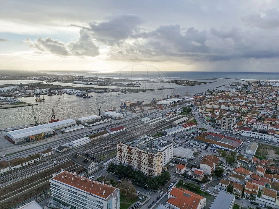 Apartamento T1 para Venda em Buarcos Foto 14