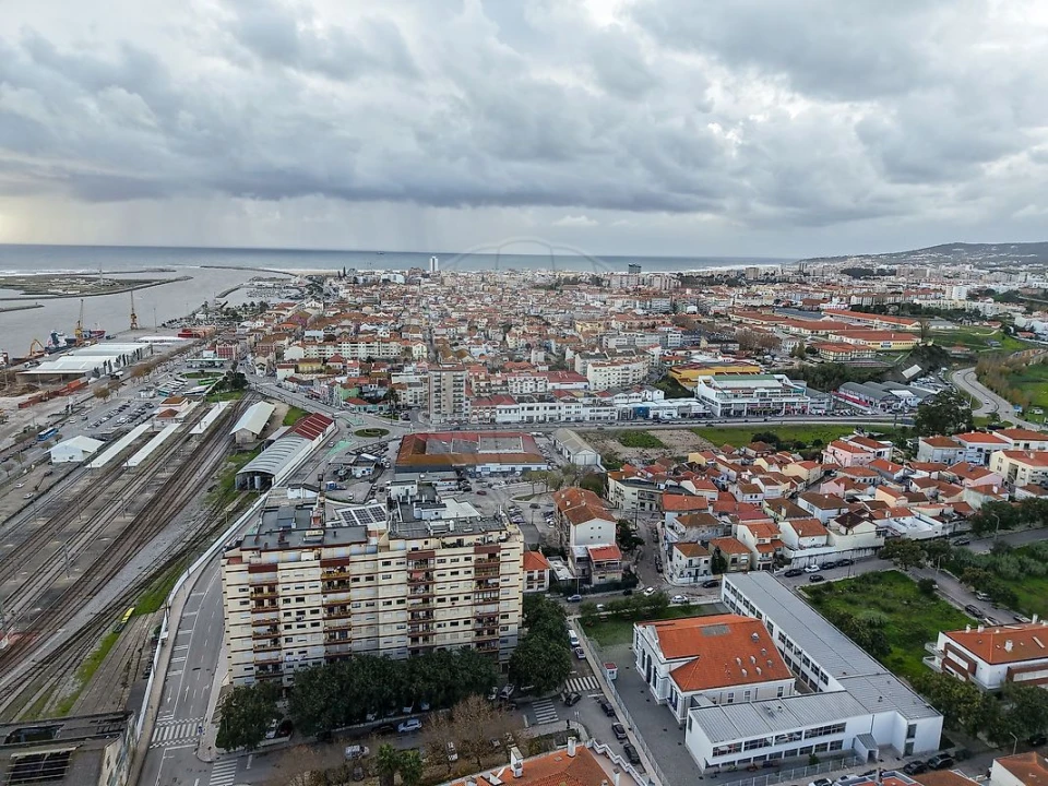 Apartamento T1 para Venda em Buarcos Foto 12