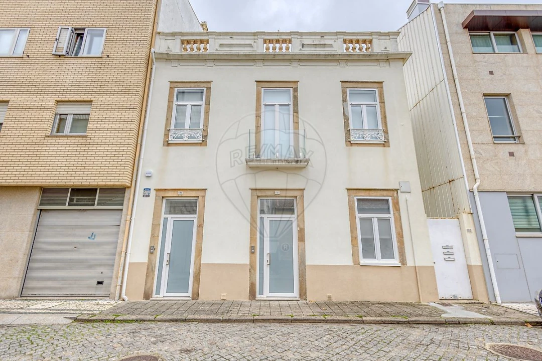 Apartamento T2 para Venda em Espinho Foto 25