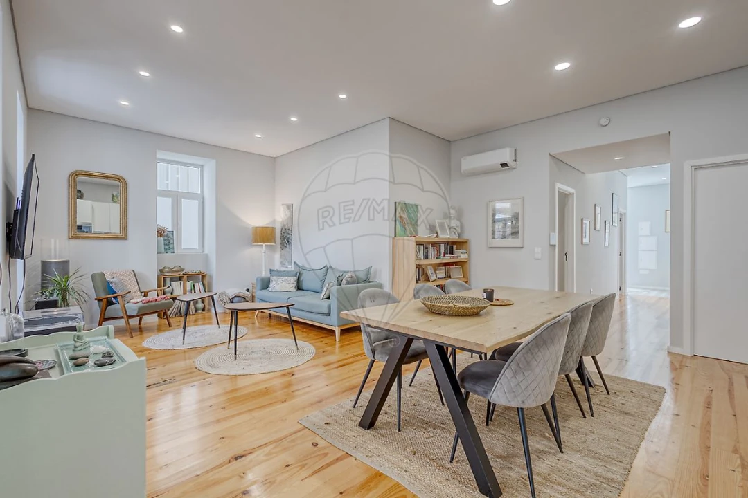 Apartamento T2 para Venda em Espinho Foto 18