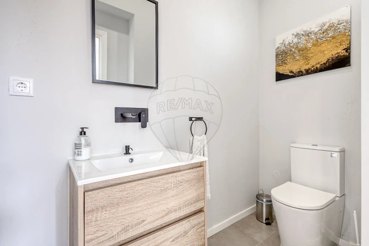 Apartamento T2 para Venda em Espinho Foto 13