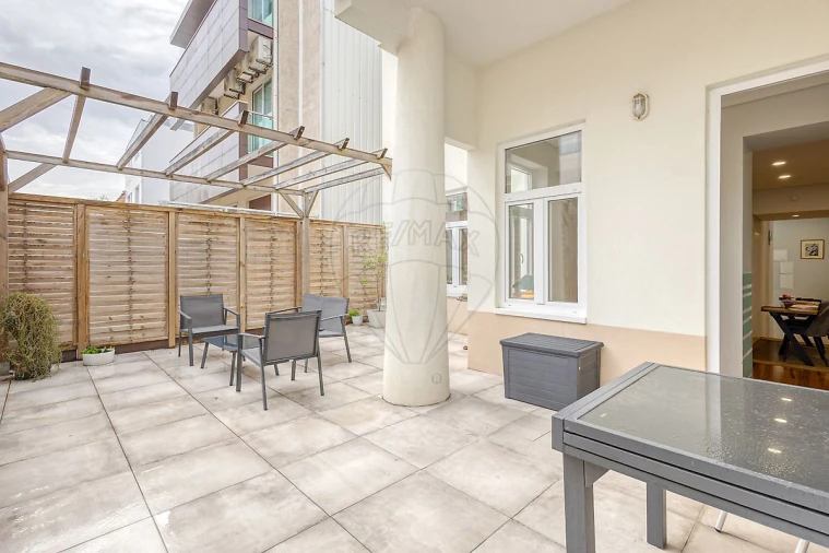 Apartamento T2 para Venda em Espinho Foto 23