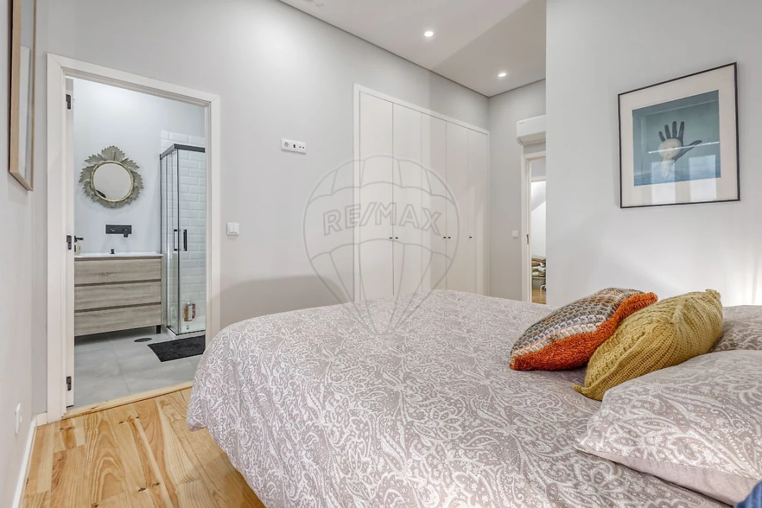 Apartamento T2 para Venda em Espinho Foto 10