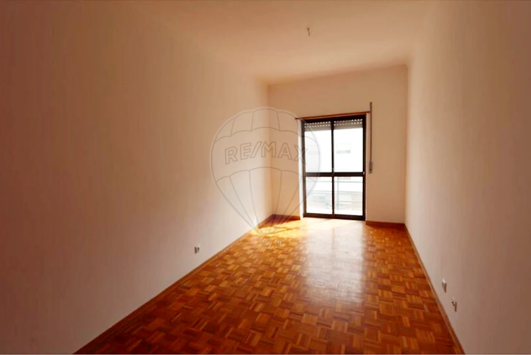 Apartamento T2 para Venda em Seixal, Arrentela e Aldeia de Paio Pires Foto 7