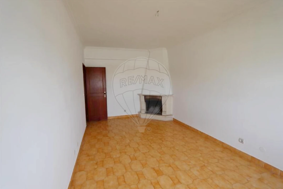 Apartamento T2 para Venda em Seixal, Arrentela e Aldeia de Paio Pires Foto 9