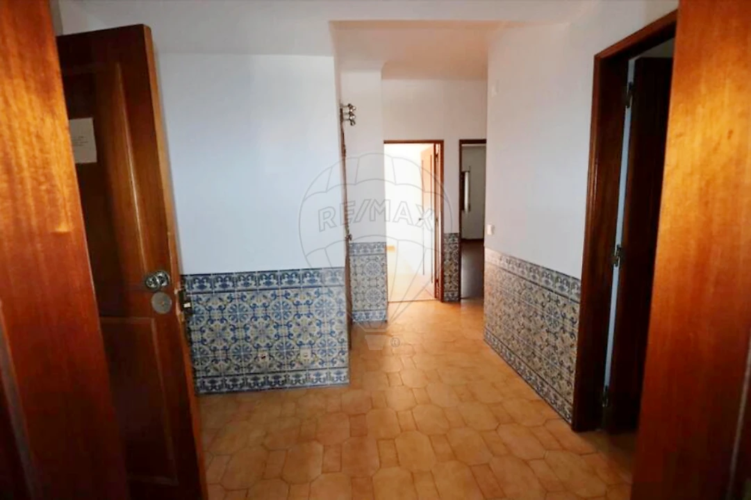 Apartamento T2 para Venda em Seixal, Arrentela e Aldeia de Paio Pires Foto 2