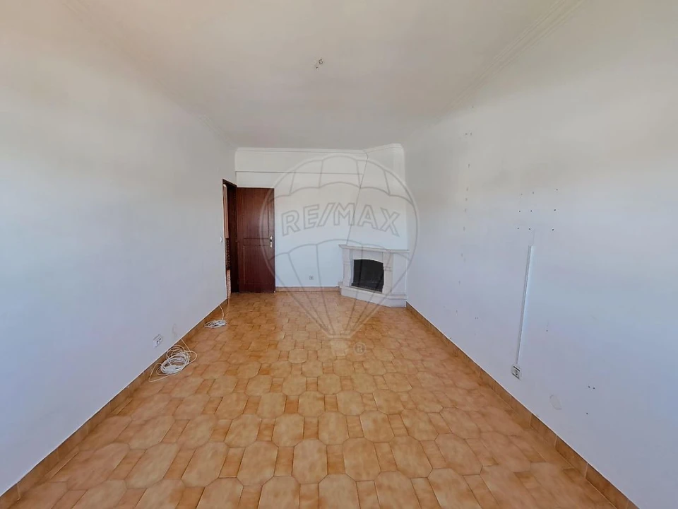 Apartamento T2 para Venda em Seixal, Arrentela e Aldeia de Paio Pires Foto 20