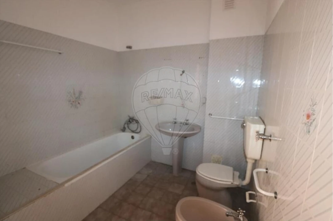 Apartamento T2 para Venda em Seixal, Arrentela e Aldeia de Paio Pires Foto 10