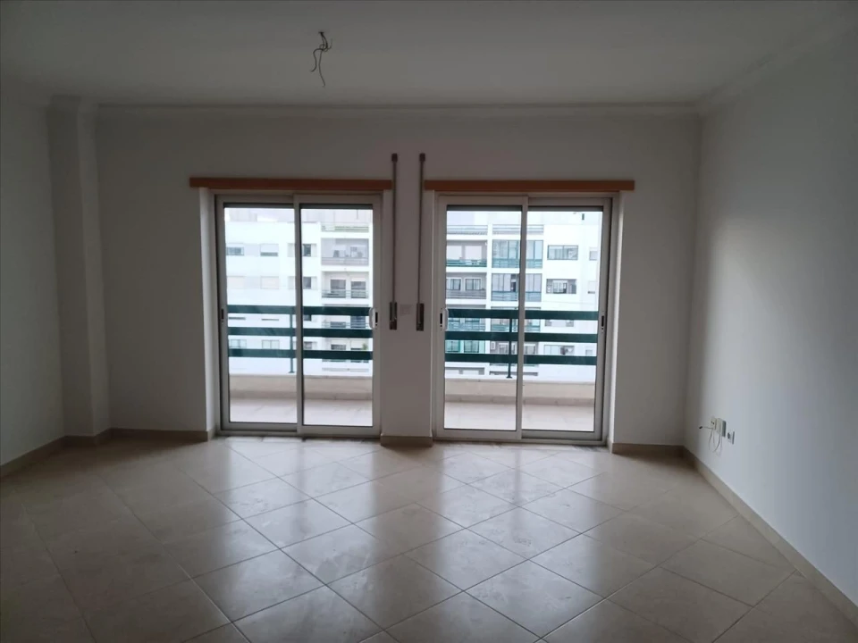 Apartamento T3 para Venda em Barreiro e Lavradio Foto 2