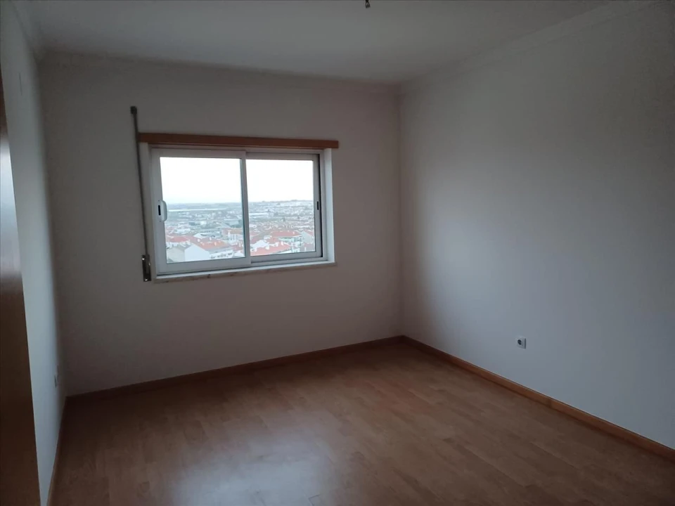 Apartamento T3 para Venda em Barreiro e Lavradio Foto 6