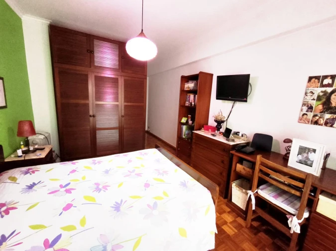 Apartamento T4 para Venda em Agualva e Mira-Sintra Foto 11
