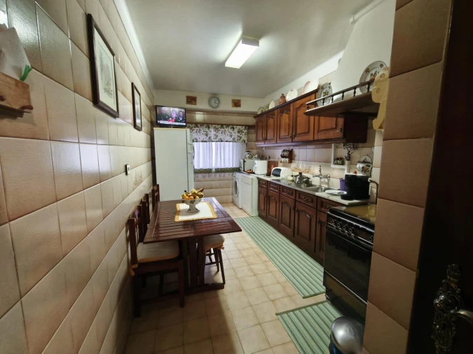 Apartamento T4 para Venda em Agualva e Mira-Sintra Foto 4