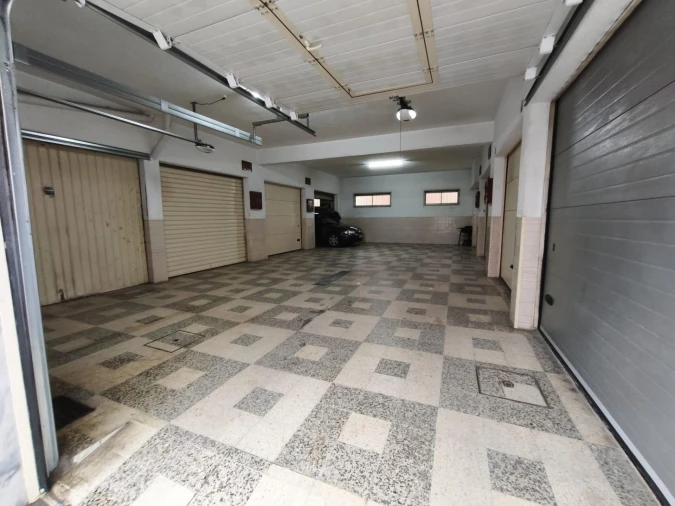 Apartamento T4 para Venda em Agualva e Mira-Sintra Foto 43