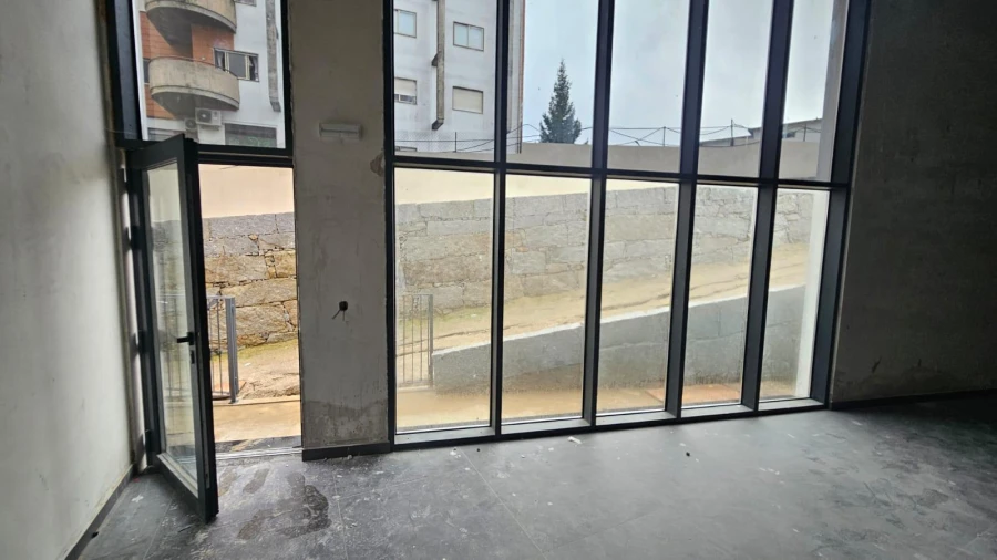 Negócio para Venda em Repeses e São Salvador Foto 3