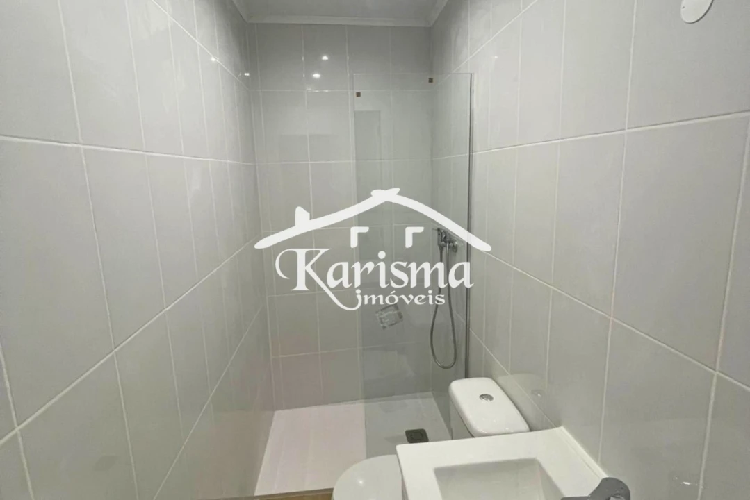 Moradia T2 para Venda em Santa Barbara de Padrões Foto 10