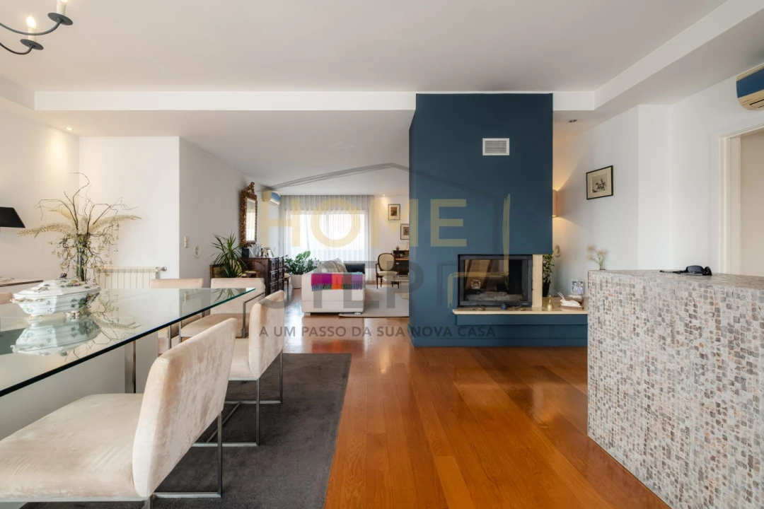 Apartamento T5 para Venda em Canidelo Foto 11