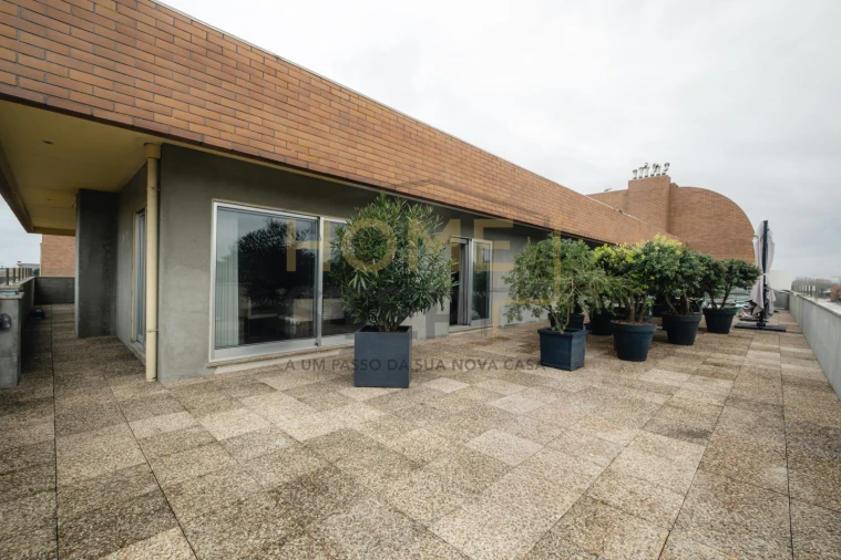 Apartamento T5 para Venda em Canidelo Foto 61