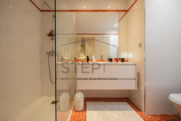 Apartamento T5 para Venda em Canidelo Foto 54