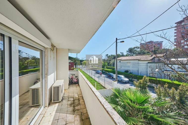 Moradia T5 para Venda em Costa da Caparica Foto 32