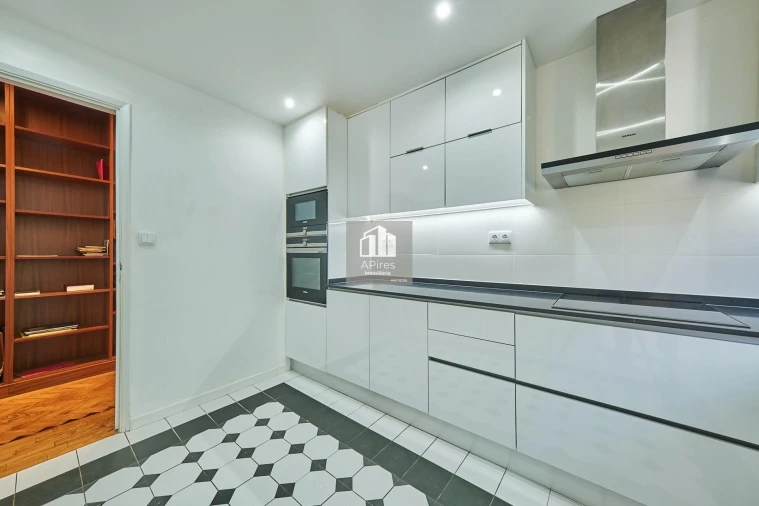 Moradia T5 para Venda em Costa da Caparica Foto 24