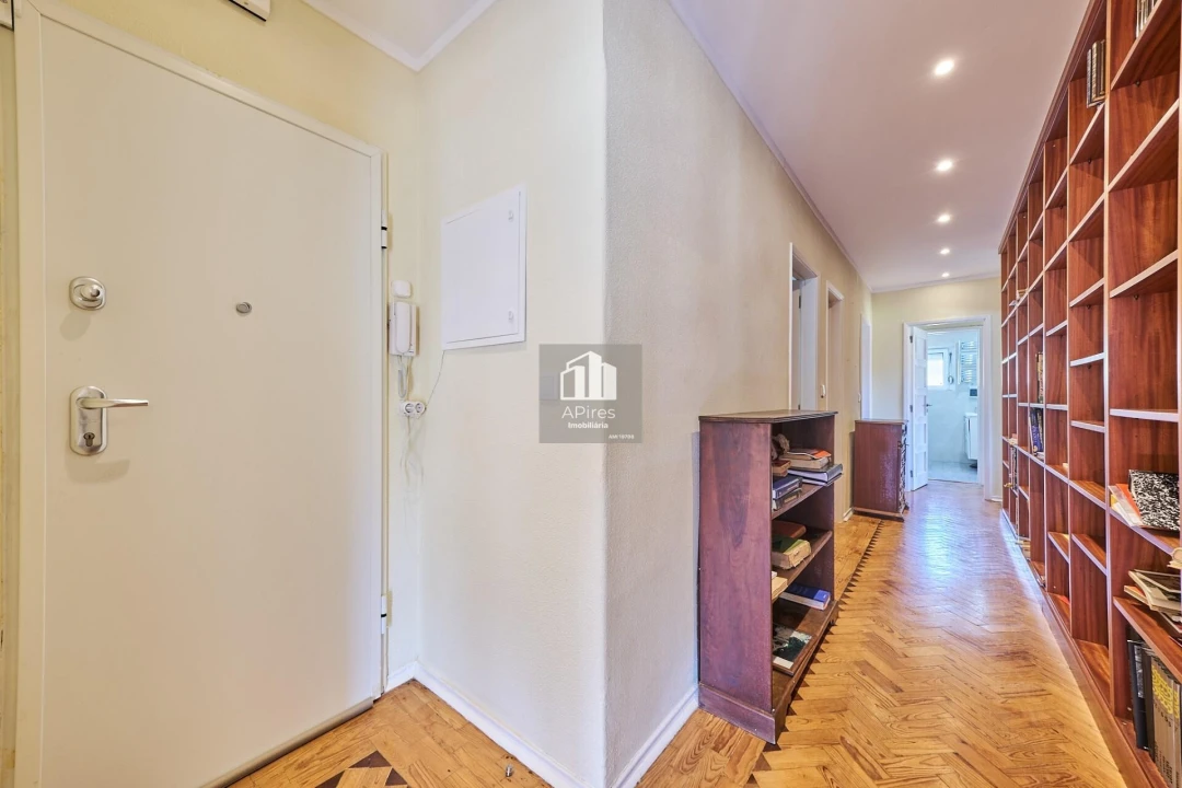 Moradia T5 para Venda em Costa da Caparica Foto 29