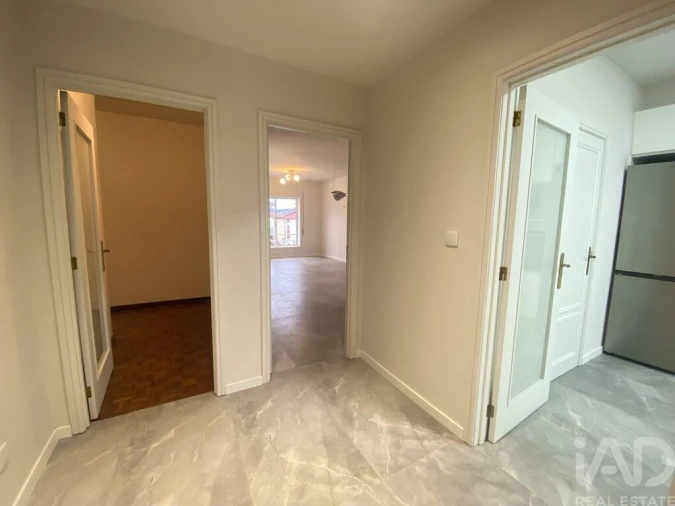 Apartamento T3 para Venda em Rio Tinto Foto 3