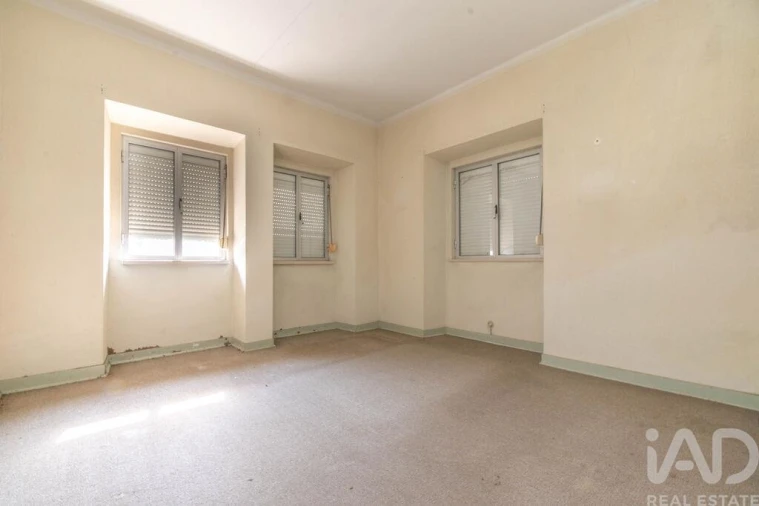 Prédio para Venda em Monte Real e Carvide Foto 12