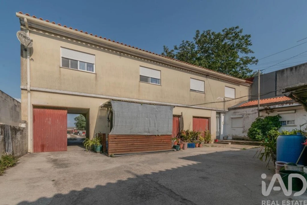 Prédio para Venda em Monte Real e Carvide Foto 14