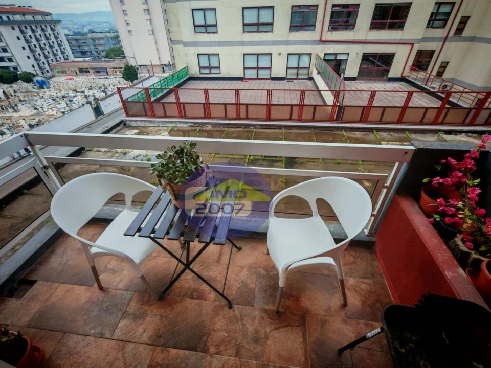 Apartamento T2 para Venda em Mafamude e Vilar do Paraíso Foto 13