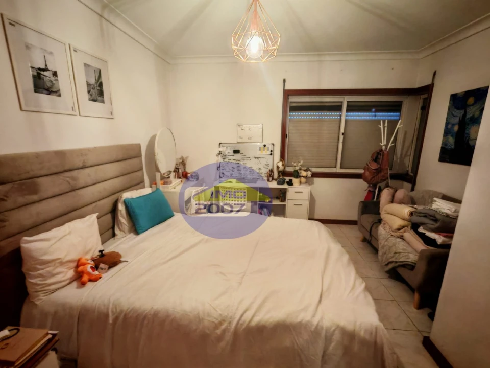 Apartamento T2 para Venda em Mafamude e Vilar do Paraíso Foto 18