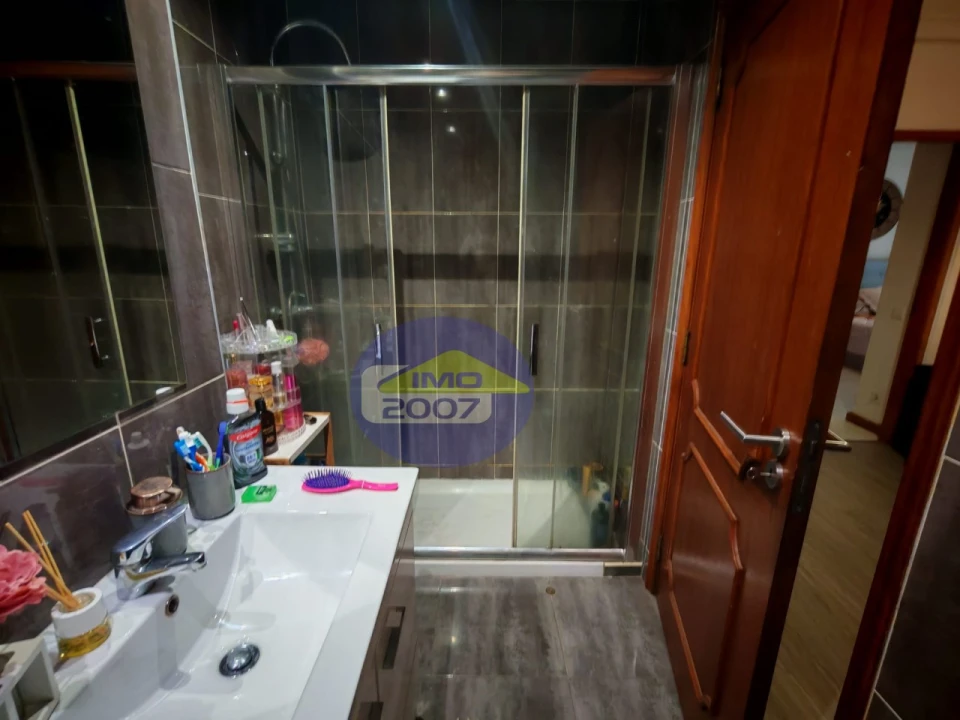 Apartamento T2 para Venda em Mafamude e Vilar do Paraíso Foto 19