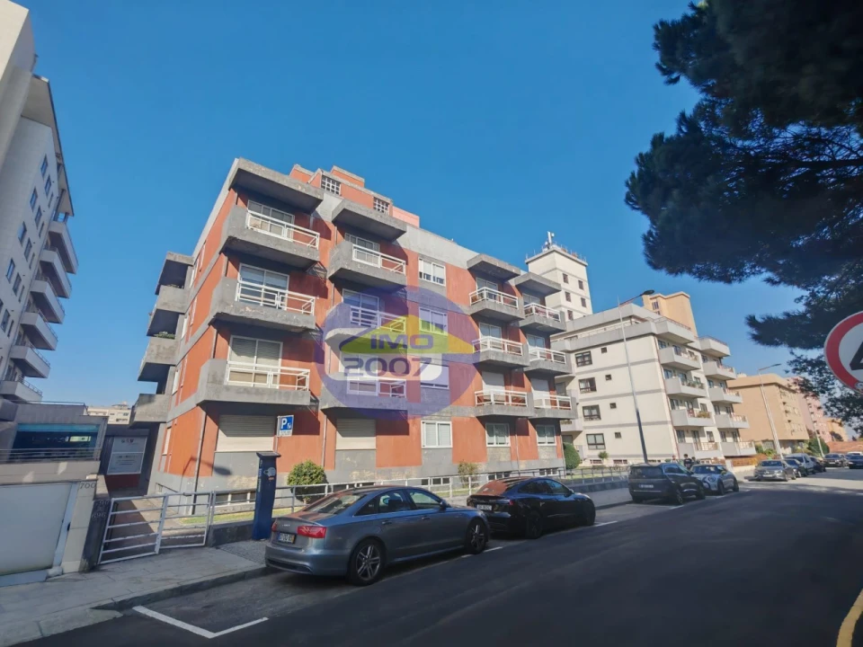 Apartamento T2 para Venda em Mafamude e Vilar do Paraíso Foto 26